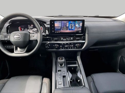 New 2026 Nissan Pathfinder SL FWD image 5