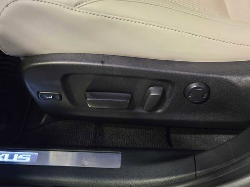 Used 2019 Lexus RX 450hL Luxury image 26