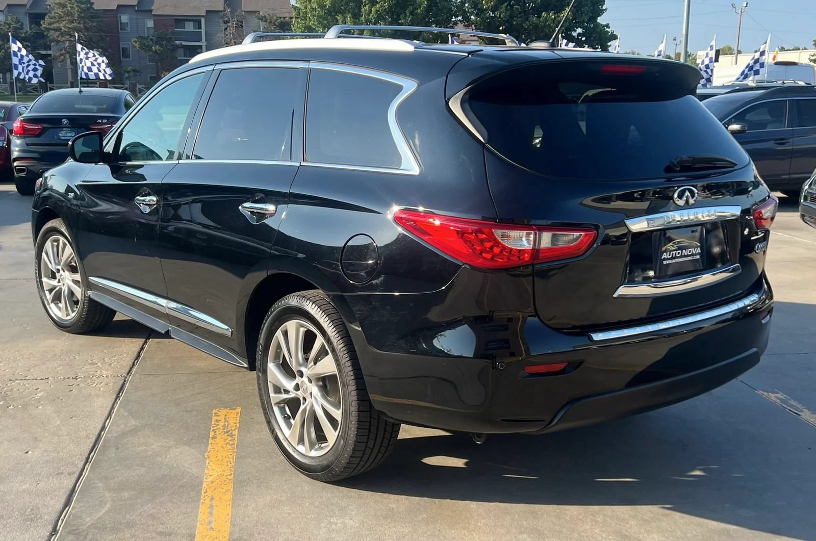 Used 2014 INFINITI QX60 Luxe w/ Deluxe Touring Package AWD/4WD image 6