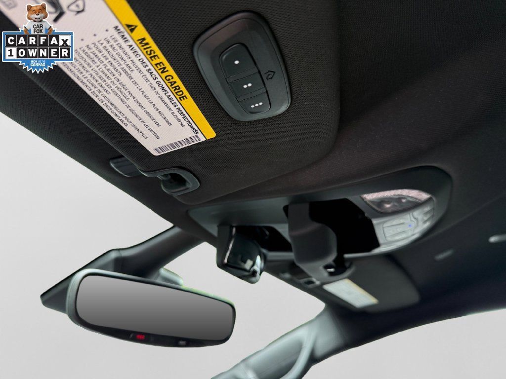 Used 2025 Chrysler Pacifica Select FWD image 29