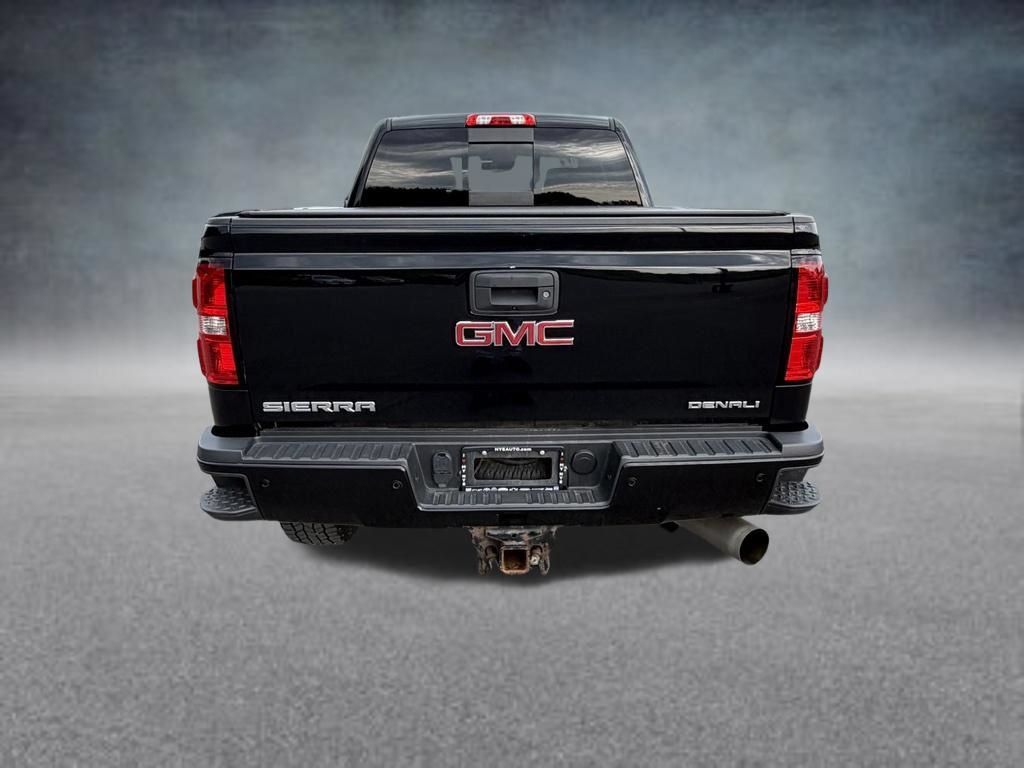 Used 2017 GMC Sierra 2500 Denali AWD/4WD image 4