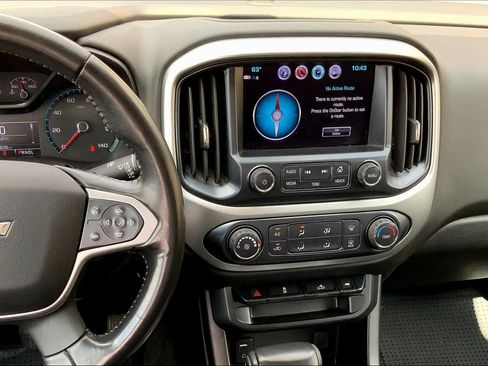 Used 2017 Chevrolet Colorado LT w/ LT Convenience Package RWD image 7