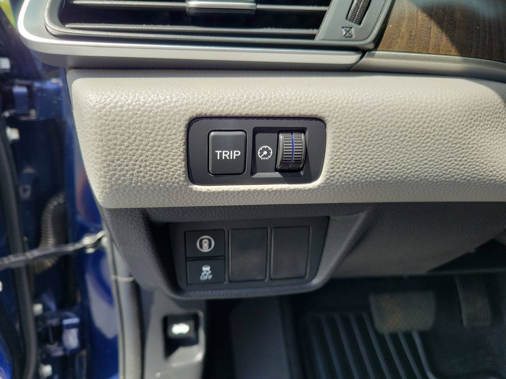 Used 2018 Honda Accord EX-L image 23