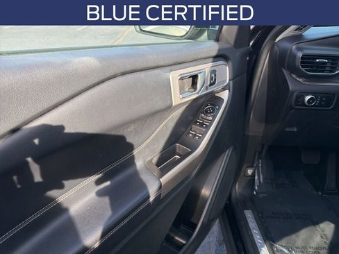 Certified 2023 Ford Explorer Limited w/ Equipment Group 301A image 3