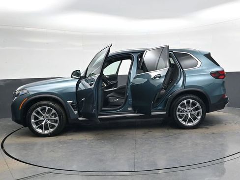 New 2026 BMW X5 sDrive40i w/ Premium Package RWD image 35