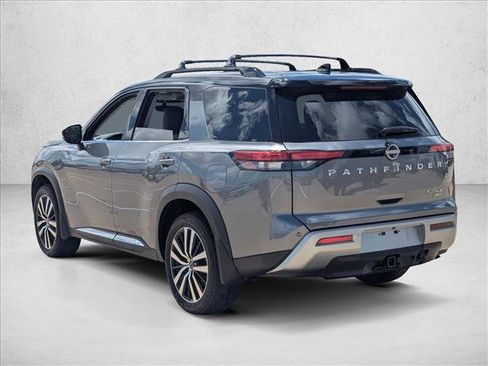 Used 2025 Nissan Pathfinder Platinum w/ Cargo Package image 7