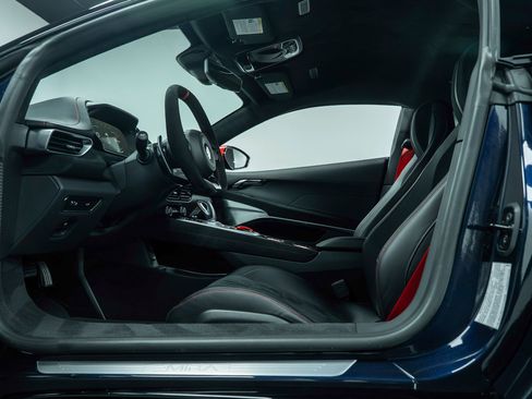 New 2026 Lotus Emira SE image 20