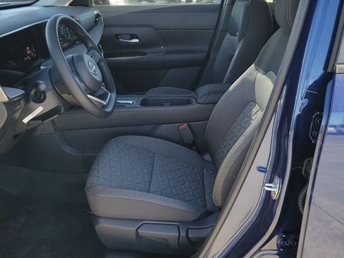 New 2026 Nissan Kicks SV image 6