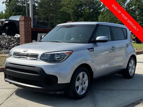 Used 2018 Kia Soul Base image 3