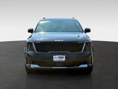 Used 2024 Kia Sorento S FWD image 2
