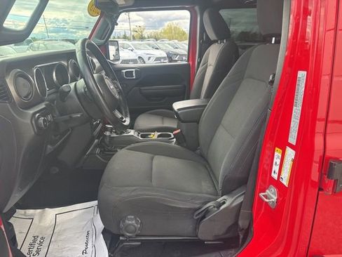 Used 2018 Jeep Wrangler Unlimited Sport S AWD/4WD image 8