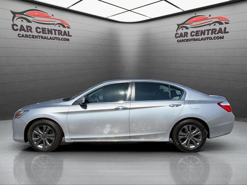 Used 2014 Honda Accord LX image 2