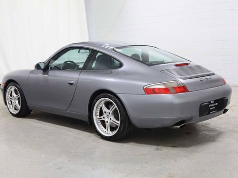 Used 2001 Porsche 911 Carrera image 3