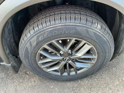 Used 2023 Nissan Rogue S FWD image 23