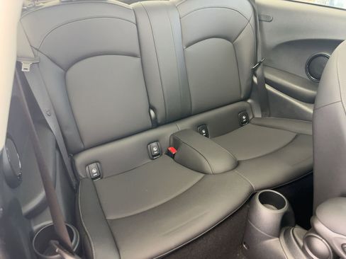 Used 2024 MINI Cooper 2-Door Hardtop image 29