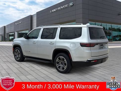 Used 2023 Jeep Wagoneer Series II w/ Flexible Seating Group AWD/4WD image 3