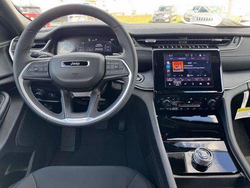New 2025 Jeep Grand Cherokee Laredo X w/ Luxury Tech Group I AWD/4WD image 2