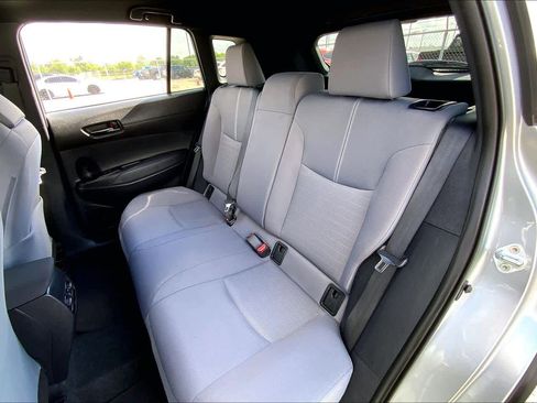 Used 2024 Toyota Corolla Cross AWD Hybrid image 20