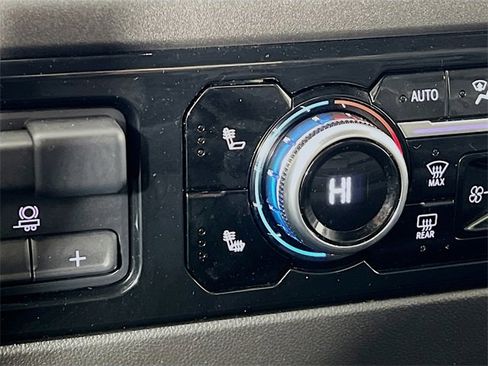 Used 2025 GMC Sierra 1500 SLT image 22