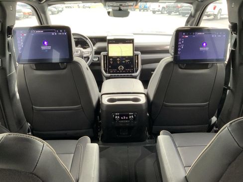 Used 2025 GMC Yukon Elevation w/ Elevation Premium Package image 57