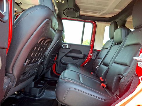 Used 2019 Jeep Wrangler Unlimited Rubicon AWD/4WD image 20