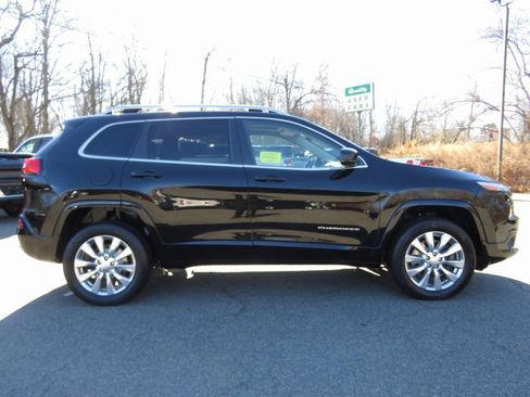 Used 2018 Jeep Cherokee Overland w/ Heavy Duty Protection Group image 5