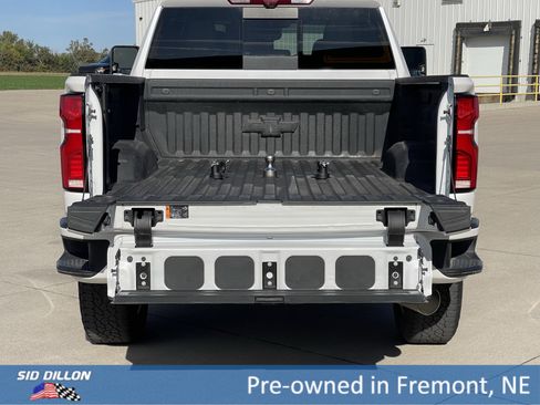Used 2025 Chevrolet Silverado 2500 High Country w/ Technology Package image 17