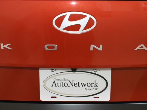 Used 2024 Hyundai Kona Limited image 99