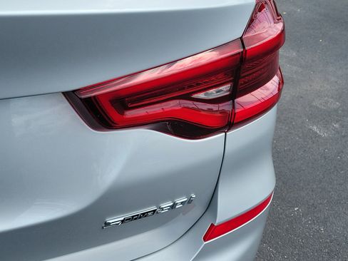 Used 2021 BMW X3 sDrive30i w/ Premium Package image 11