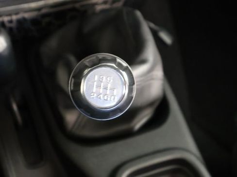 Used 2015 Jeep Wrangler Sport image 25