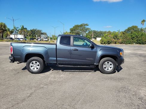 Used 2020 GMC Canyon W/T w/ Convenience Package image 5