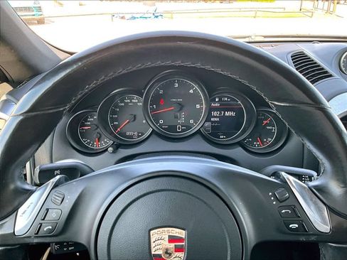 Used 2013 Porsche Cayenne Diesel AWD/4WD image 25
