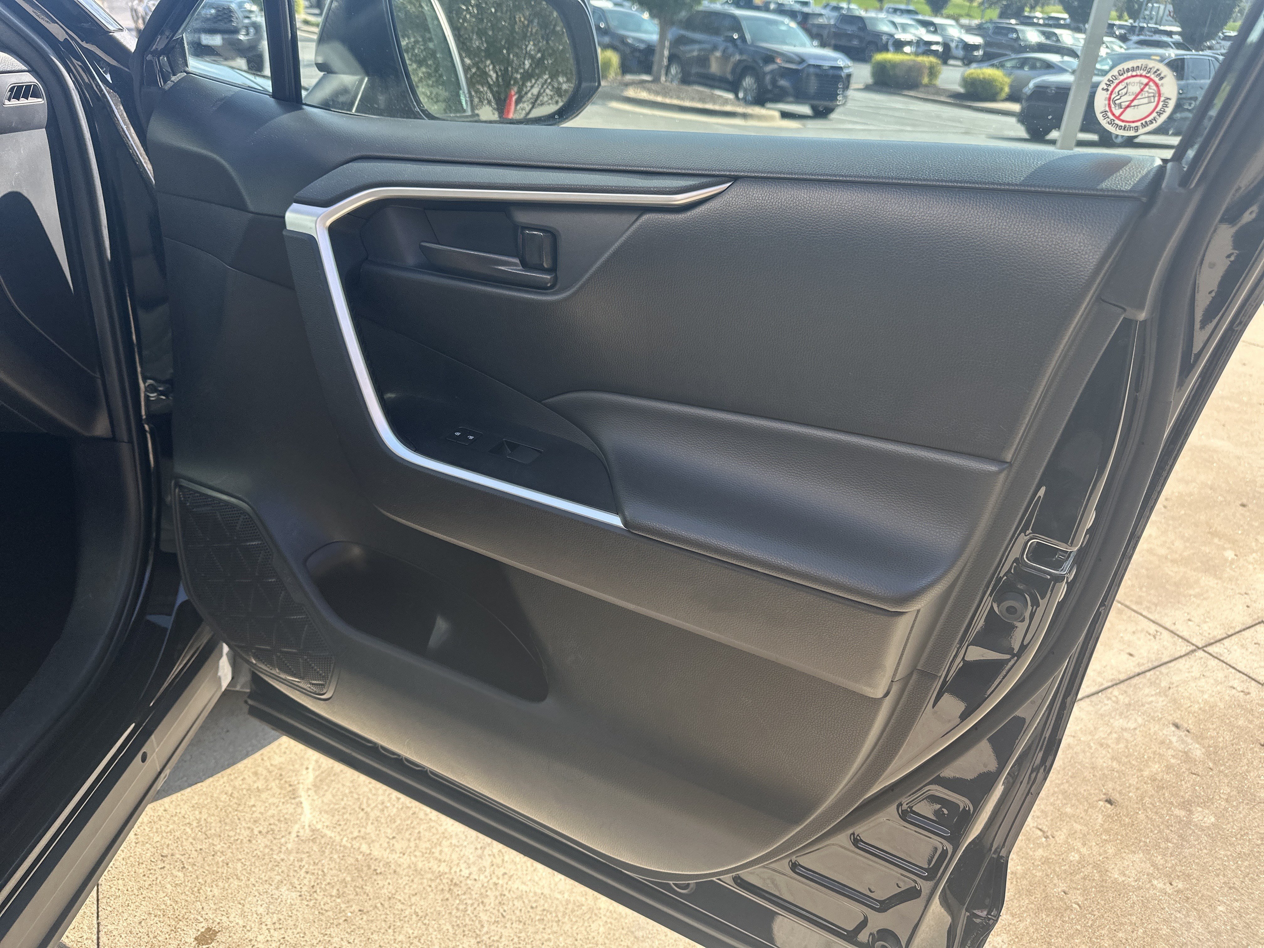 Used 2024 Toyota RAV4 LE AWD/4WD image 9