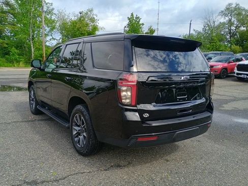 Used 2023 Chevrolet Tahoe Z71 w/ Luxury Package AWD/4WD image 3