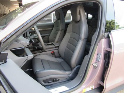 Used 2022 Porsche Taycan 4S image 14