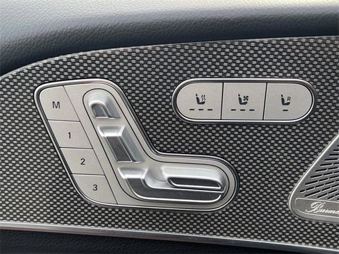 Used 2022 Mercedes-Benz GLS 450 4MATIC image 32