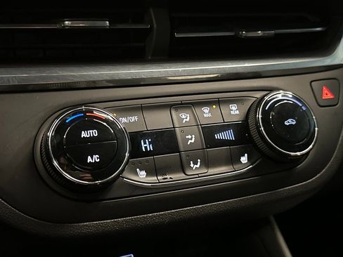 Used 2024 Buick Envista Preferred w/ Convenience I Package image 15