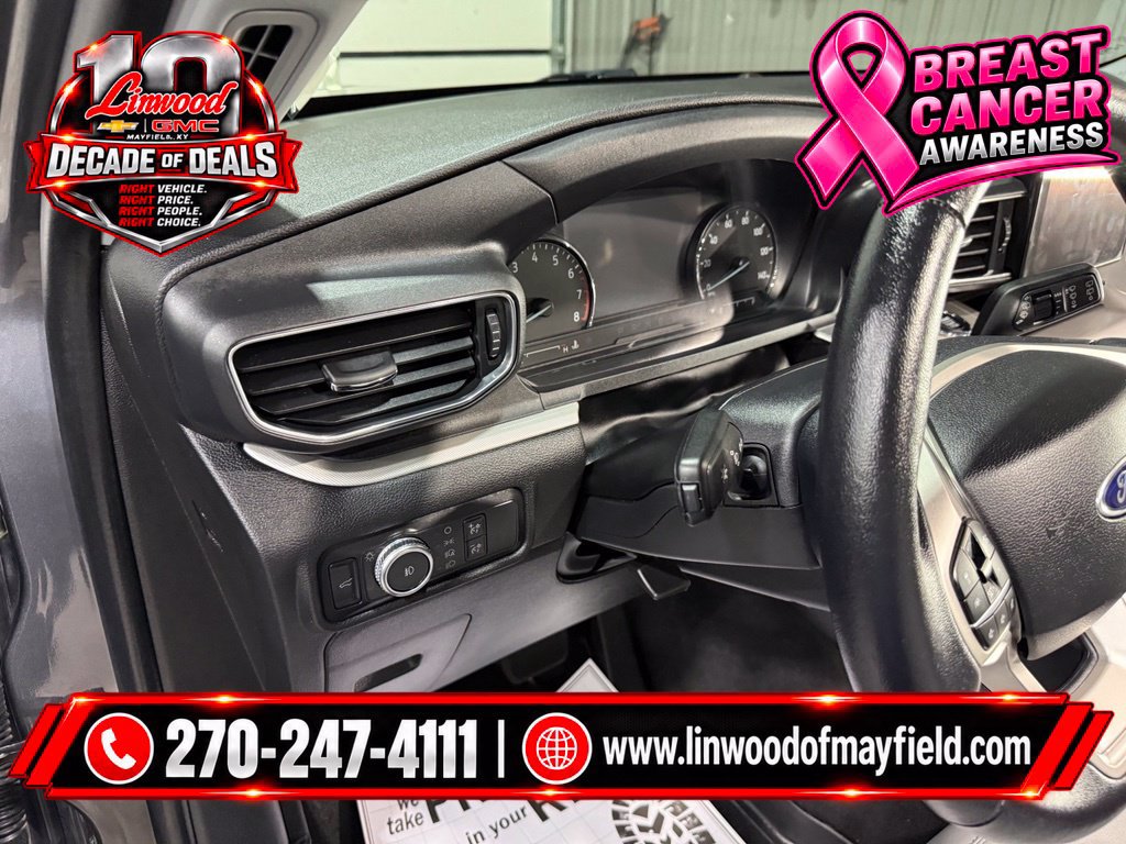 Used 2021 Ford Explorer XLT w/ Equipment Group 202A AWD/4WD image 12