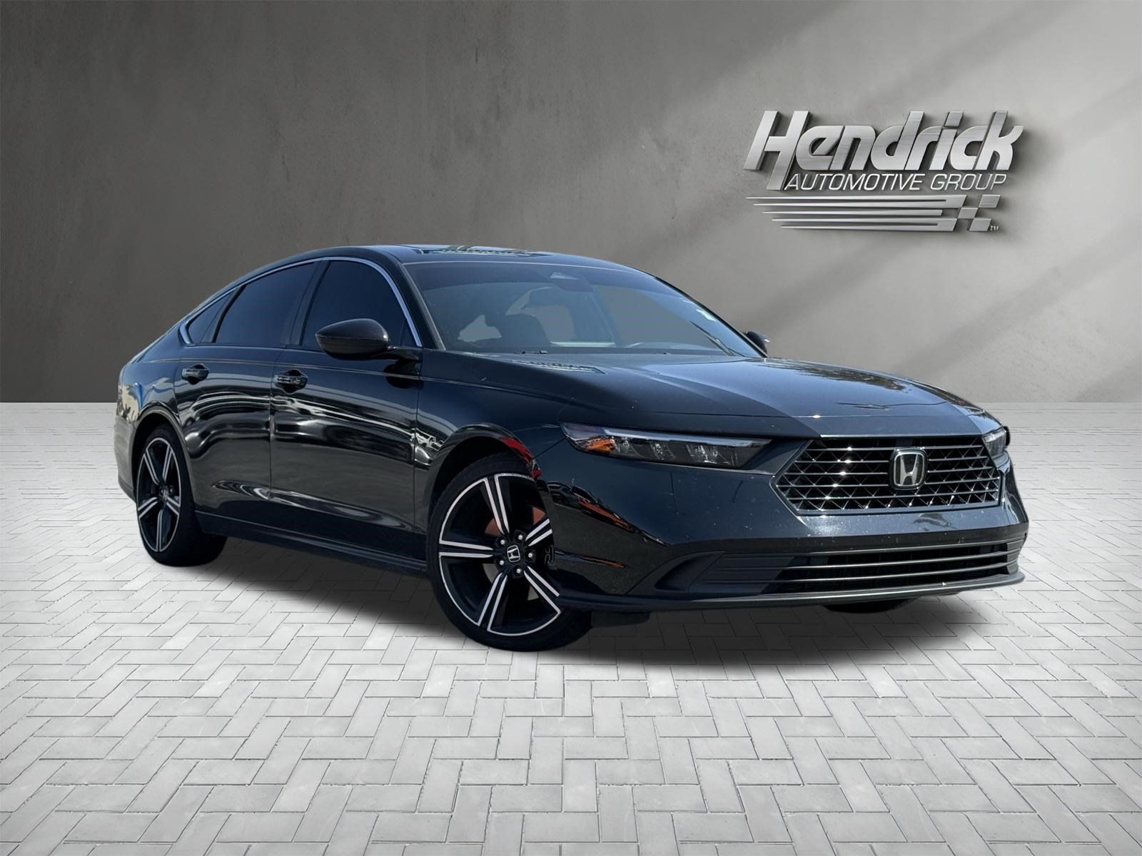 Used 2024 Honda Accord Sport image 2