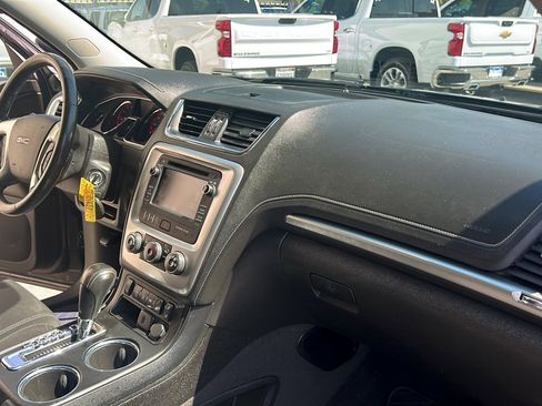 Used 2015 GMC Acadia SLE FWD image 29
