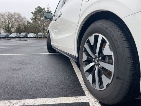 Used 2025 Honda Odyssey EX-L image 32