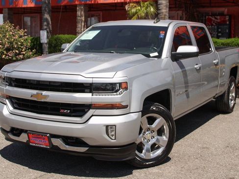 Used 2017 Chevrolet Silverado 1500 LT w/ All Star Edition image 4