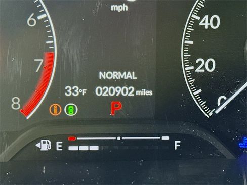 Used 2023 Honda Civic Sport image 25