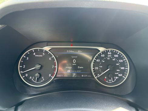 Used 2023 Nissan Sentra SV FWD image 27