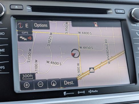 Used 2016 Toyota Highlander XLE AWD/4WD image 25