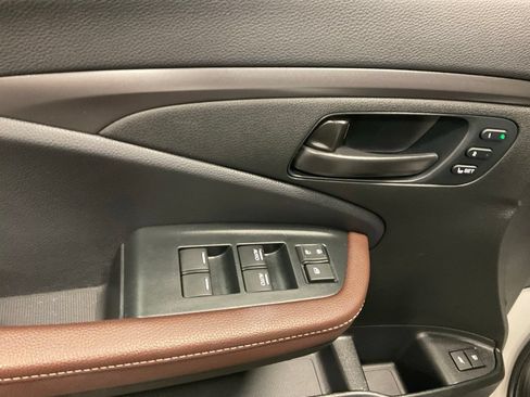 Used 2024 Honda Passport EX-L image 19