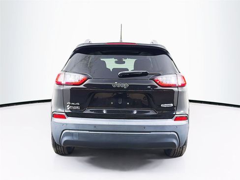 Used 2019 Jeep Cherokee Latitude Plus w/ Comfort/Convenience Group AWD/4WD image 6