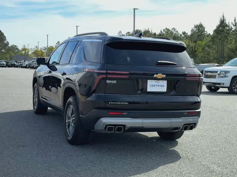 Used 2026 Chevrolet Traverse LT FWD image 7