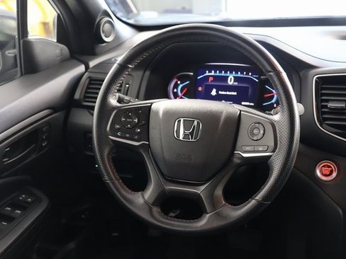 Used 2022 Honda Pilot TrailSport image 10