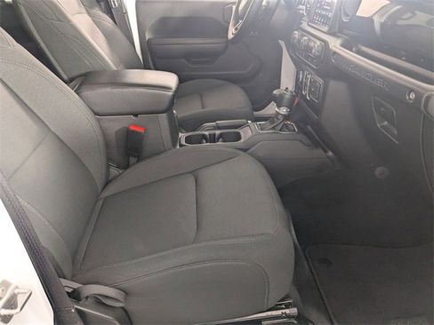 Used 2022 Jeep Wrangler Unlimited Sport image 28